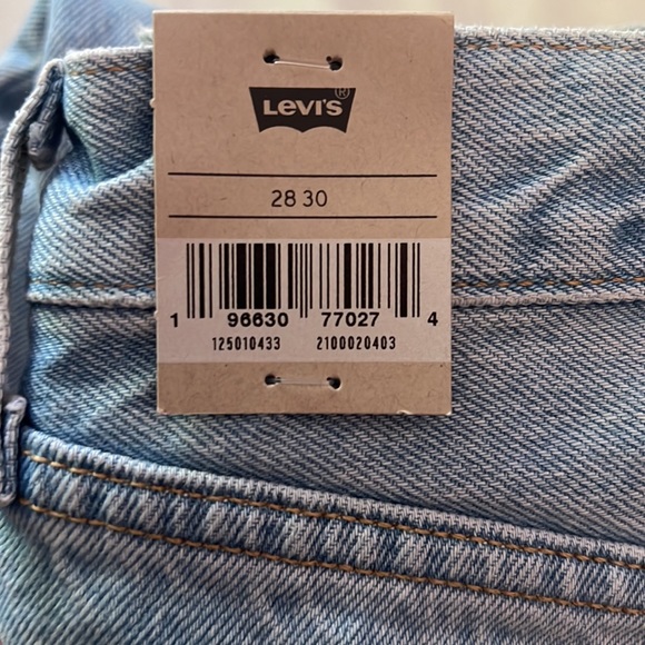 Levi’s 501 Straight Leg Jeans - Picture 6 of 7